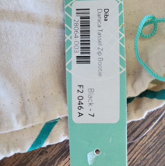 Boots - Picture 6 of 6